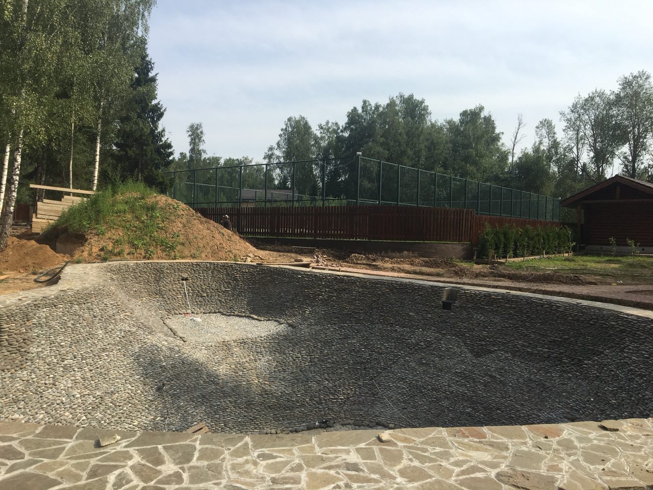 Фото Строительство декоративного пруда на даче в Одинцово