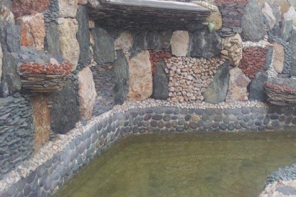 Декоративный водоём из декоративного бетона в Сочи