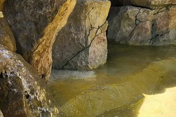 Водоем из декоративного арт бетона