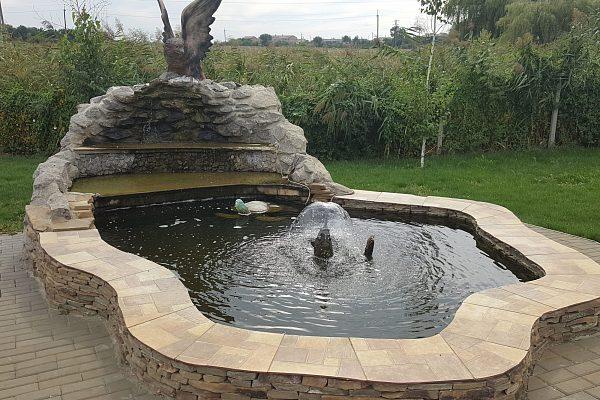 Декоративные пруды с водопадом в г. Красногорск