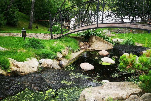 Декоративный водоем со скульптурой в Рязани