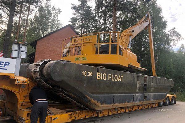 Чистим водоем плавающий экскаватором Московская обл., Руза