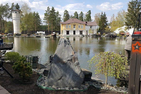 Большие водоемы в парке в Брянске
