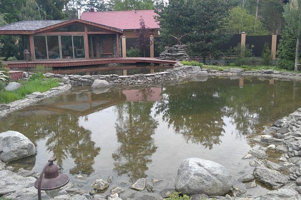 Декоративный водоём в Суздале