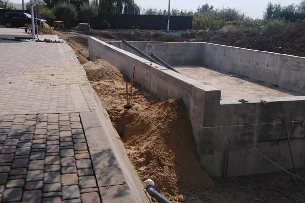 Строительство пруда из бетона в ст. Каневская