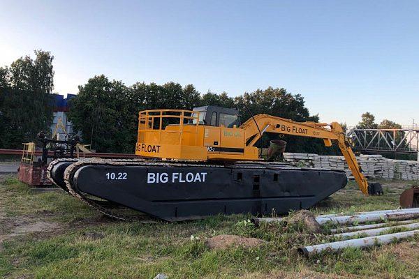 Чистим водоем плавающий экскаватором Московская обл., Руза