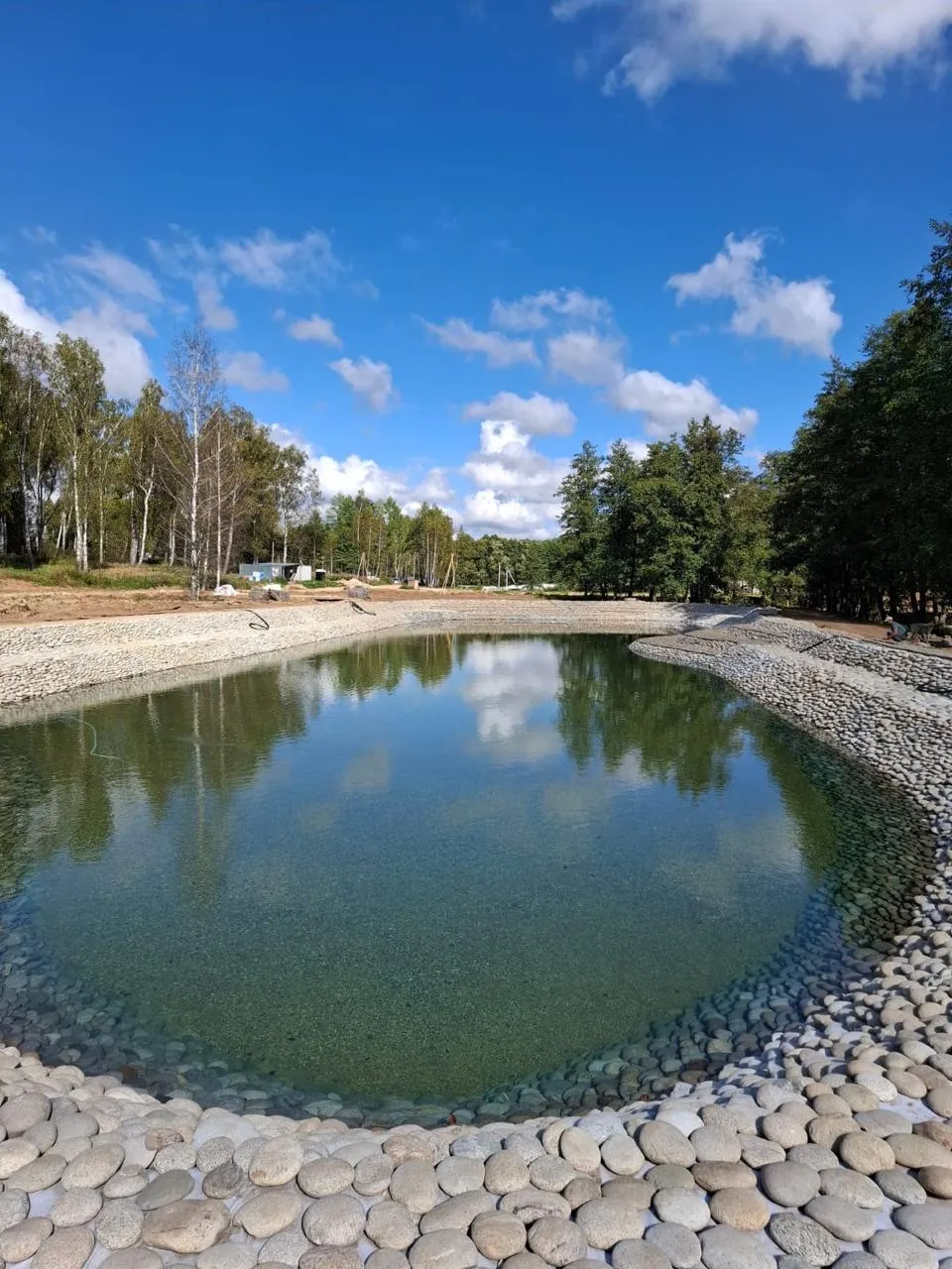 Фото Строительство водоема для рыбалки на базе отдыхе в Белгороде
